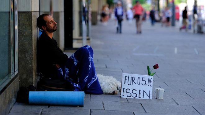 Den engen Gürtel enger schnallen