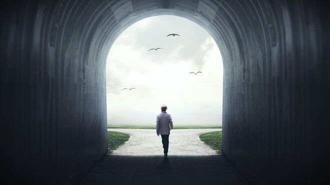 Menschheit an der Weggabelung